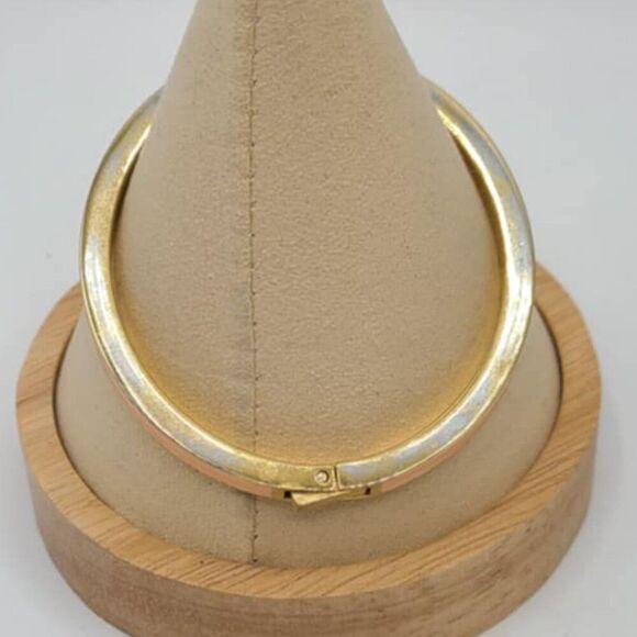 J Crew Thin Pink Enamel Gold Tone Hinged Bangle - Picture 5 of 6